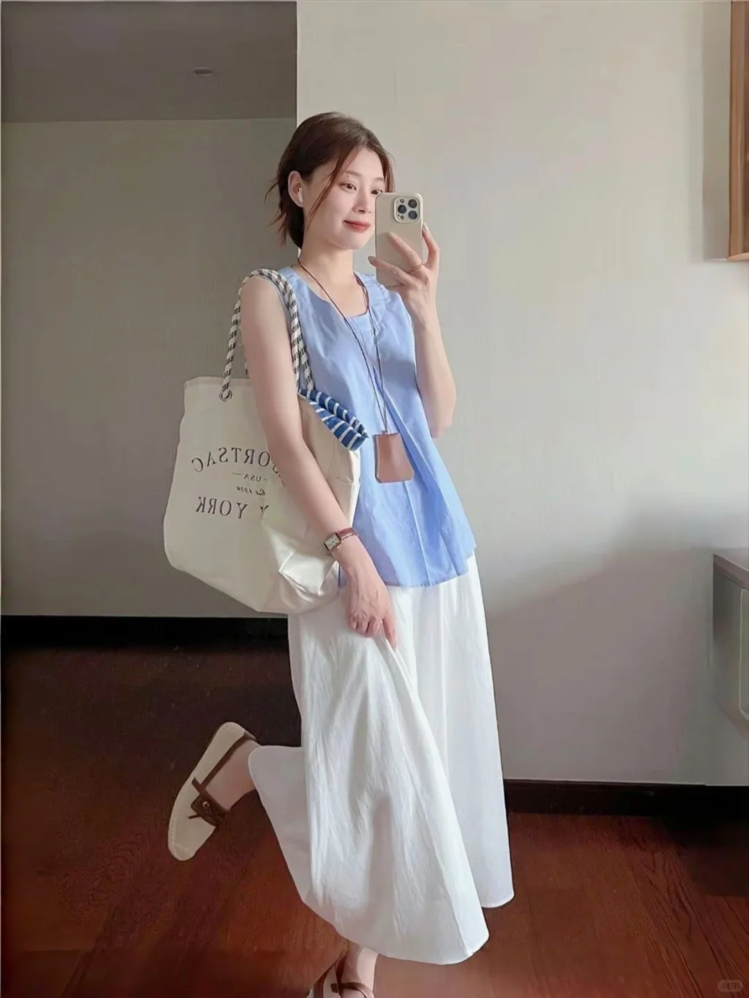 浅春系韩女氛围感穿搭