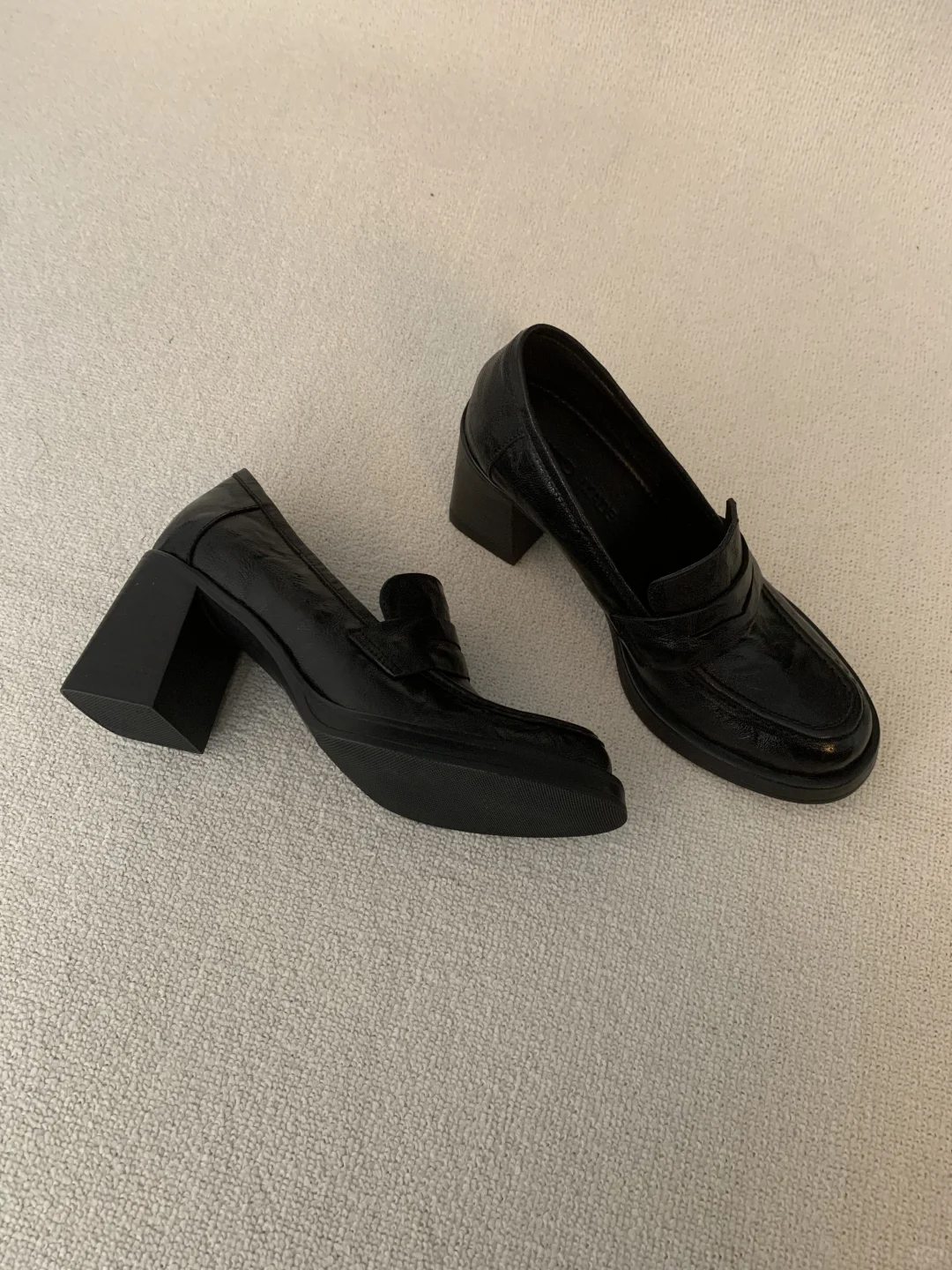 政厅局范·小个子显腿长的8㎝静音高跟皮鞋