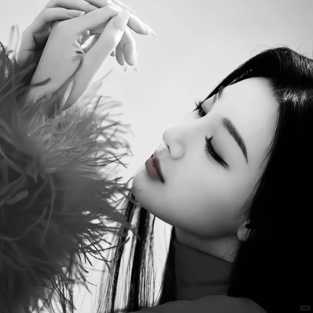 高冷个性女头像