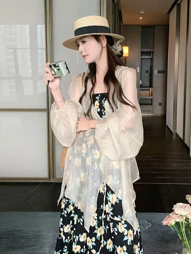 碎花长裙+透视罩衫，度假风穿搭美到开挂