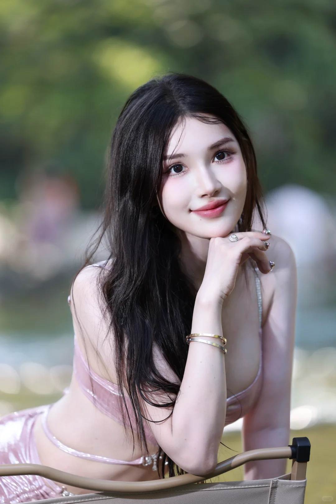 要写一个正常泳装穿搭 无不良引导