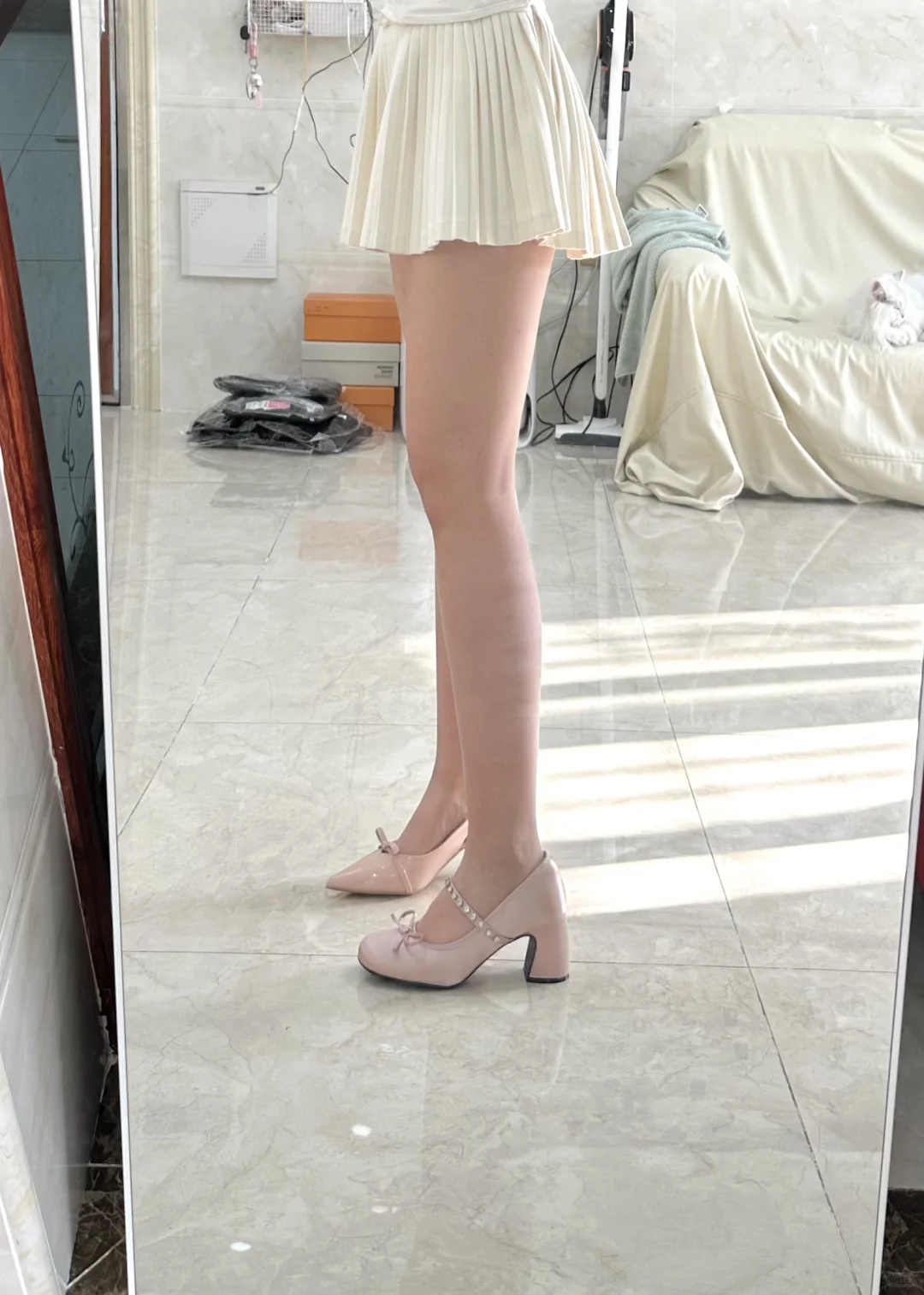 姐妹们左还是右？