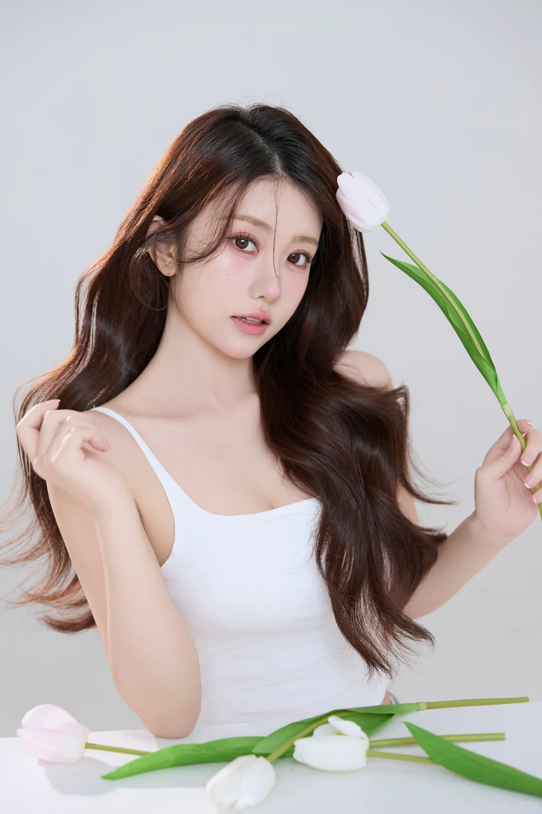 白色氧气感肖像🌷