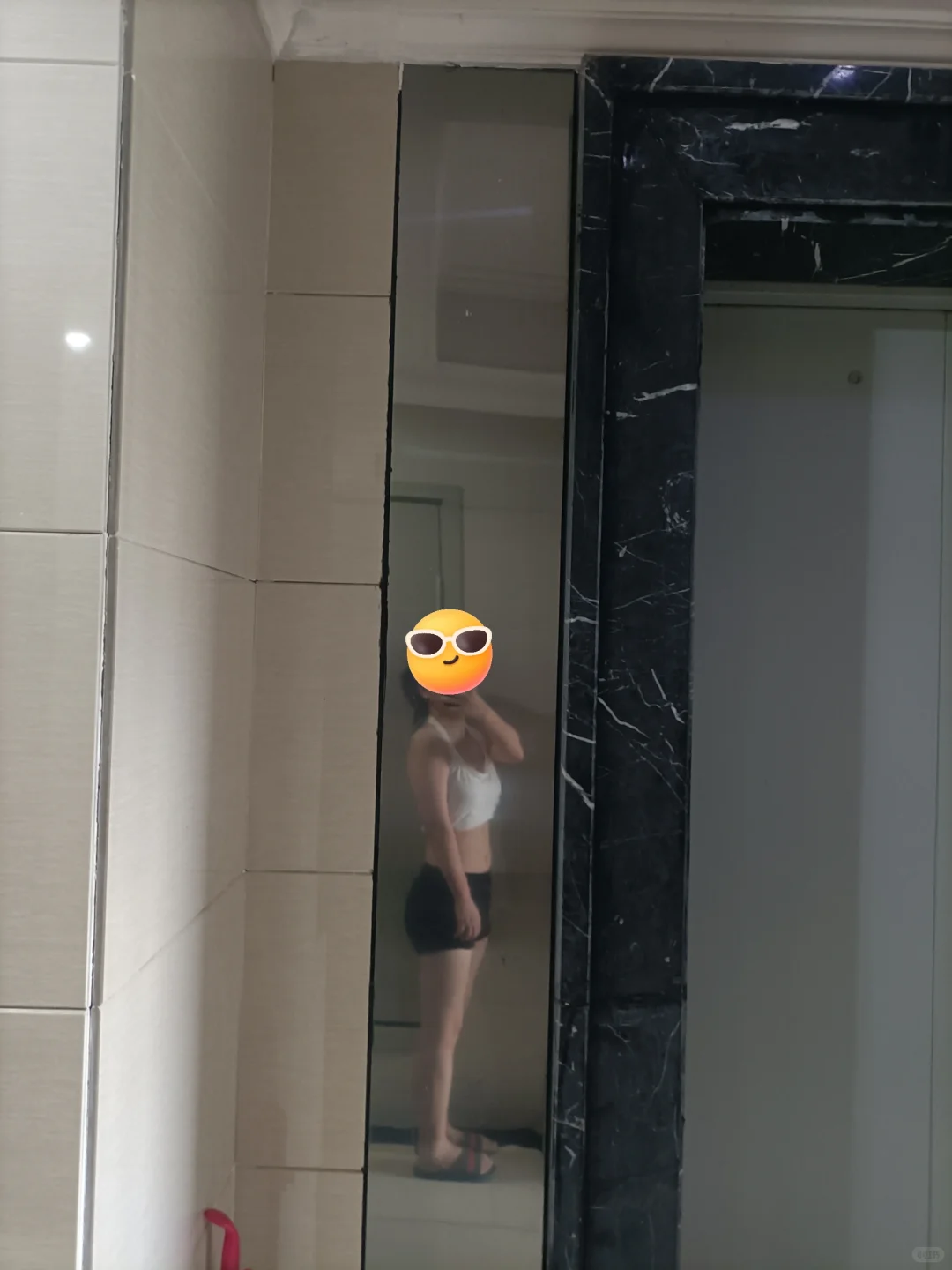 这个体态怎么救呀，五五分的h型身材😅
