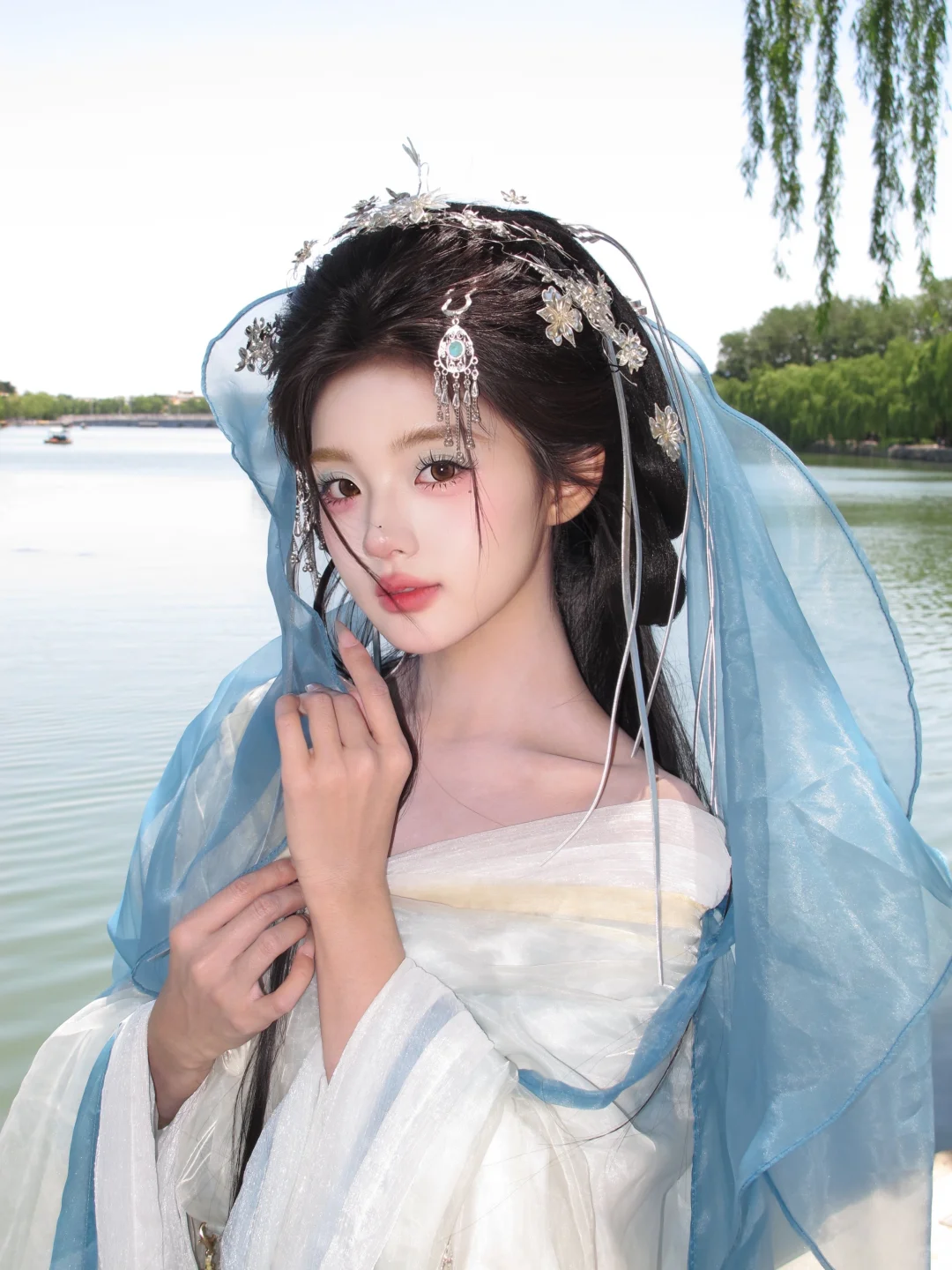 北京这样的清冷破碎感汉服妆造 试试又能怎