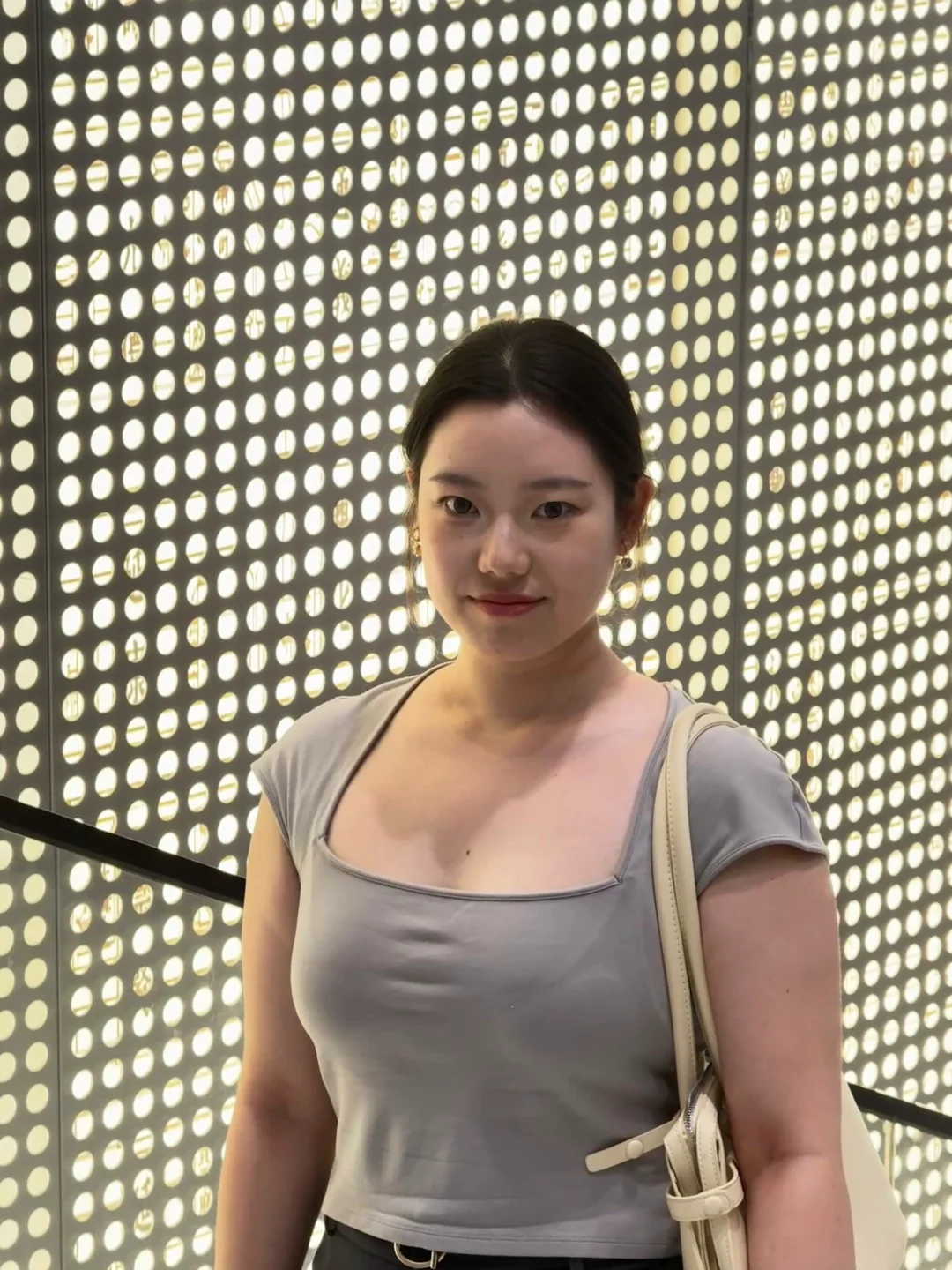 大膀子也有资格穿无袖 谢谢
