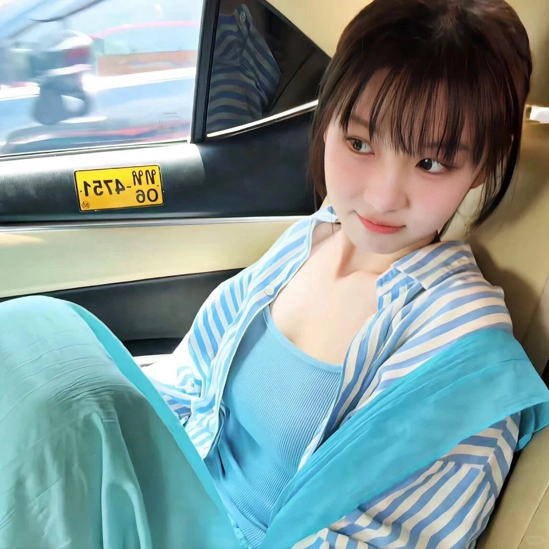 𝙒𝙚𝘾𝙝𝙖𝙩 头像｜蝉鸣不止的夏天