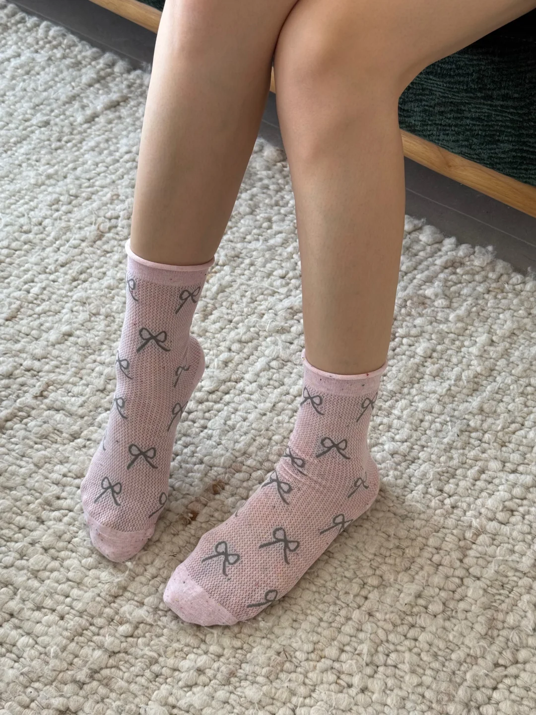miu系🎀网眼袜也太少女了吧！