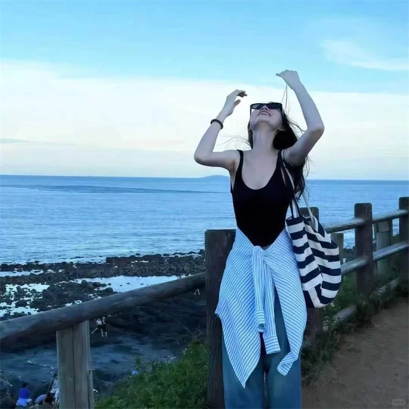 湛蓝的天空，纯净的花朵🍃
