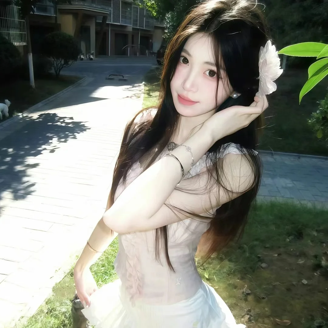 春意盎然女头搭配