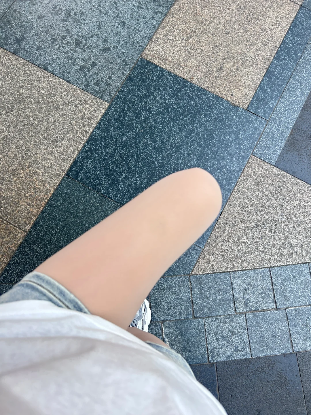 看的出来什么袜吗？
