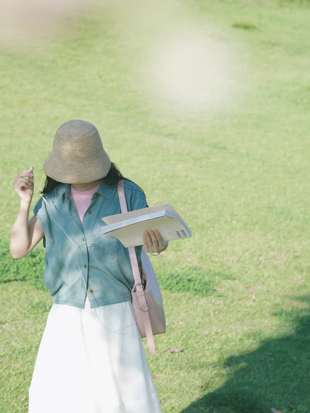 📷不露脸夏日草地氛围感拍照