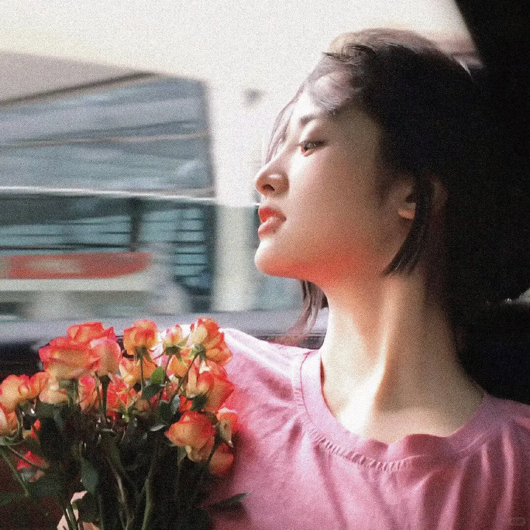 沈月〡18张可爱甜美少女头像壁纸清新图甜妹