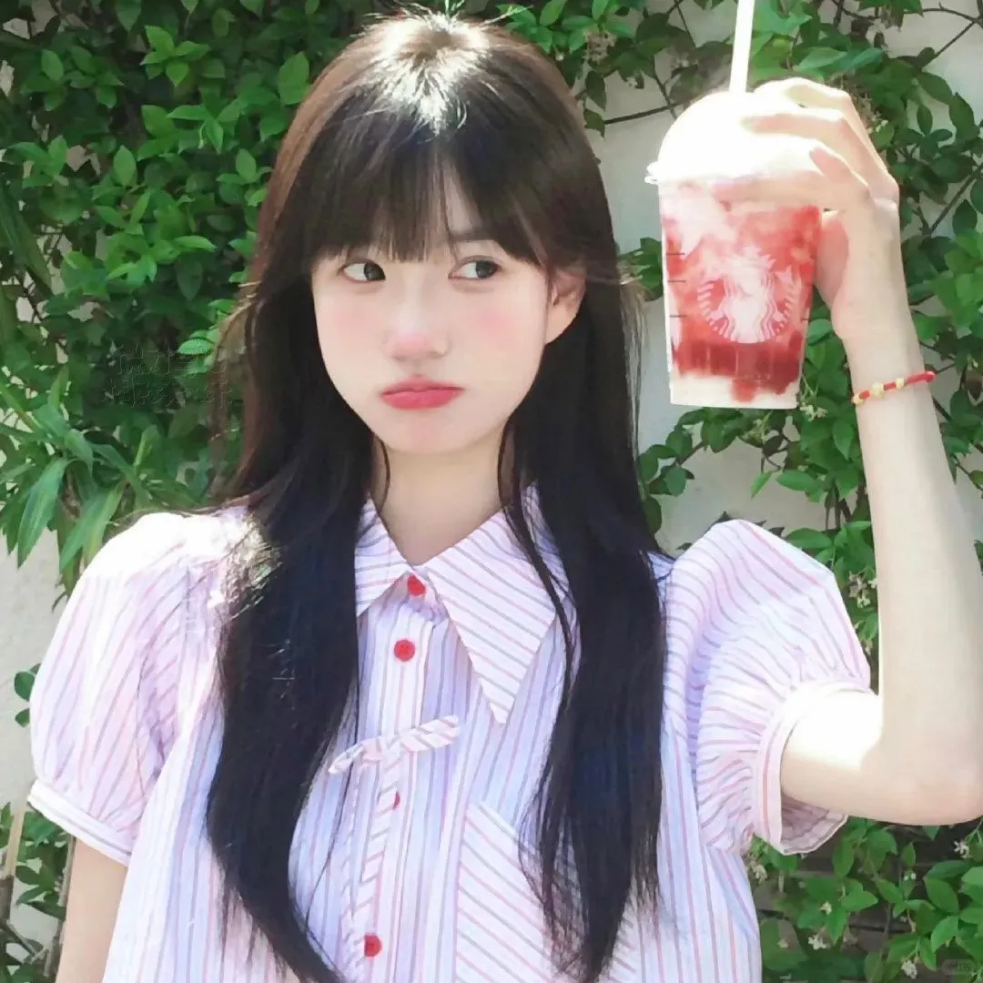 𝑾𝒆𝑪𝒉𝒂𝒕夏日女头✰⋆⁺₊