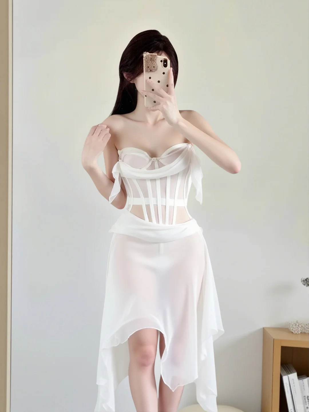 160cm / 鱼骨透纱裙穿出九头身