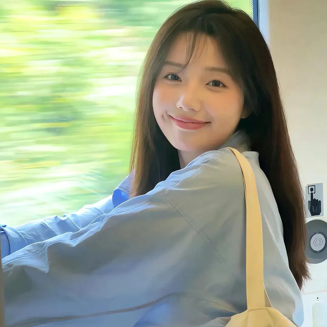 💙𝙒𝙚𝘾𝙝𝙖𝙩女头🫧