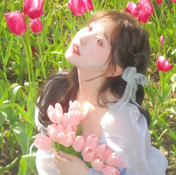 𝐒𝐡𝐚𝐫𝐞'治愈系𝙒𝙚𝘾𝙝𝙖𝙩绿色女头像
