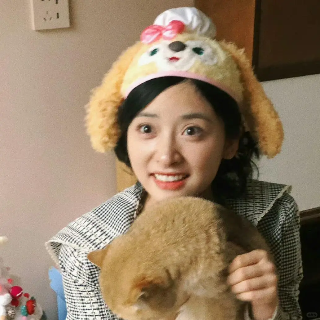 沈月〡18张可爱甜美少女头像壁纸清新图甜妹