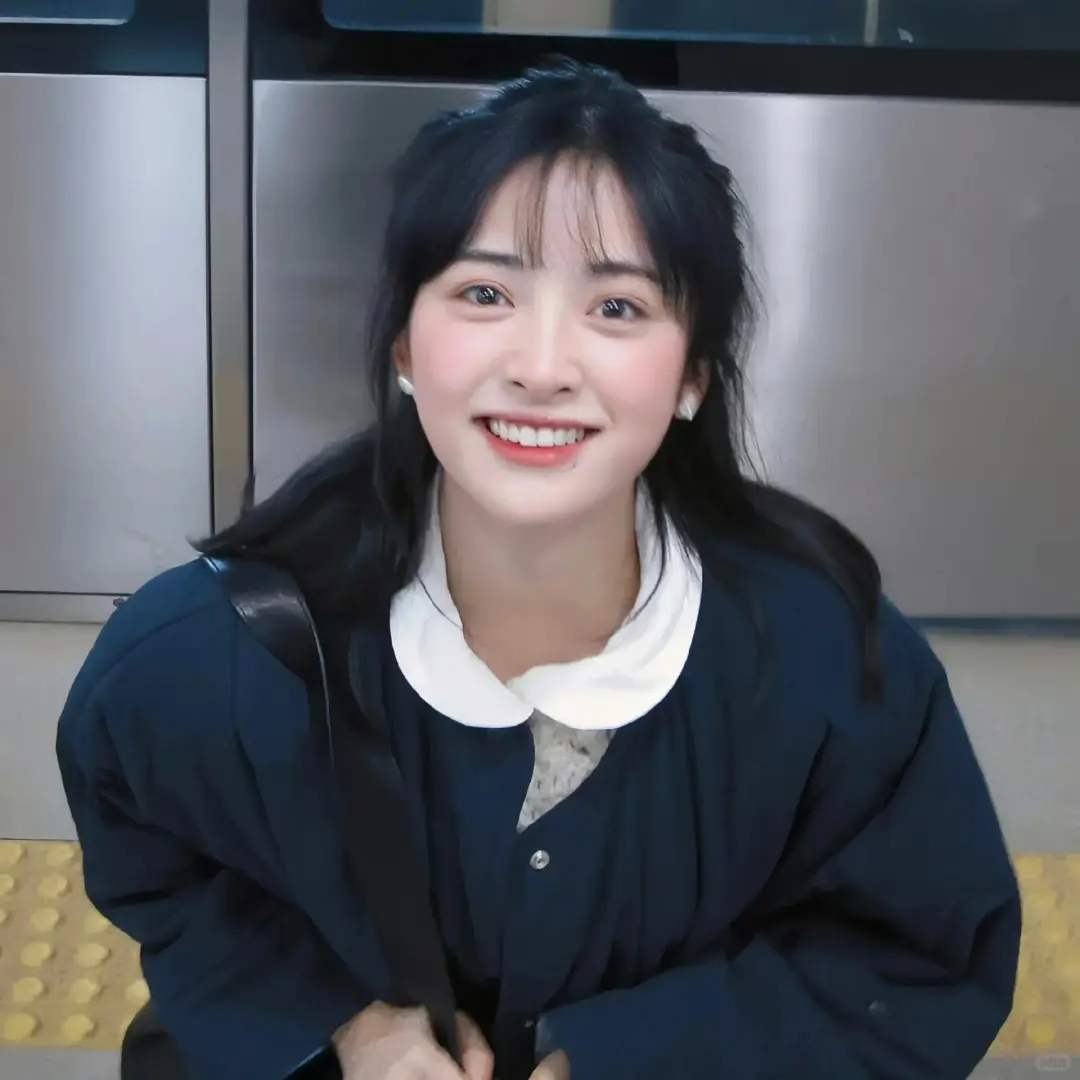 沈月〡18张可爱甜美少女头像壁纸清新图甜妹