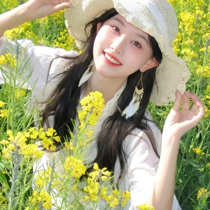 𝐒𝐡𝐚𝐫𝐞'治愈系𝙒𝙚𝘾𝙝𝙖𝙩绿色女头像
