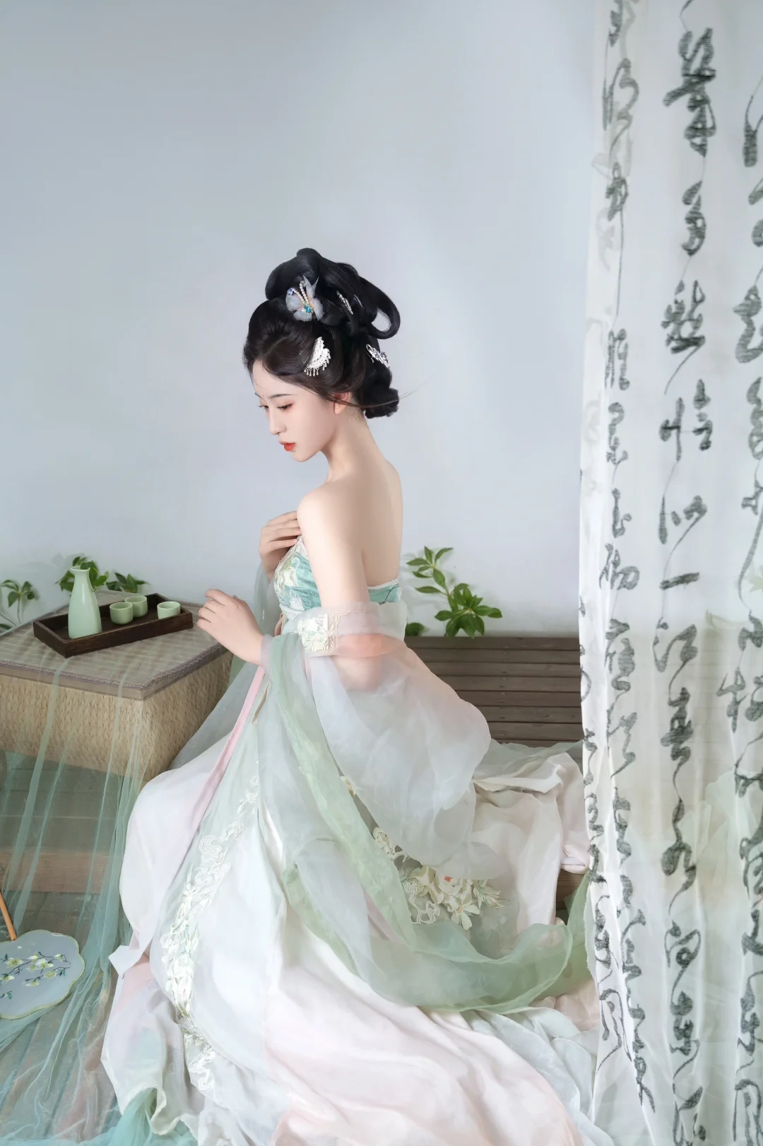 清冷感唐风造型