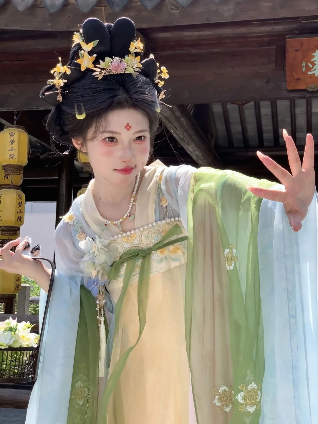 live｜“婷婷袅袅十三余，豆蔻梢头二月初”