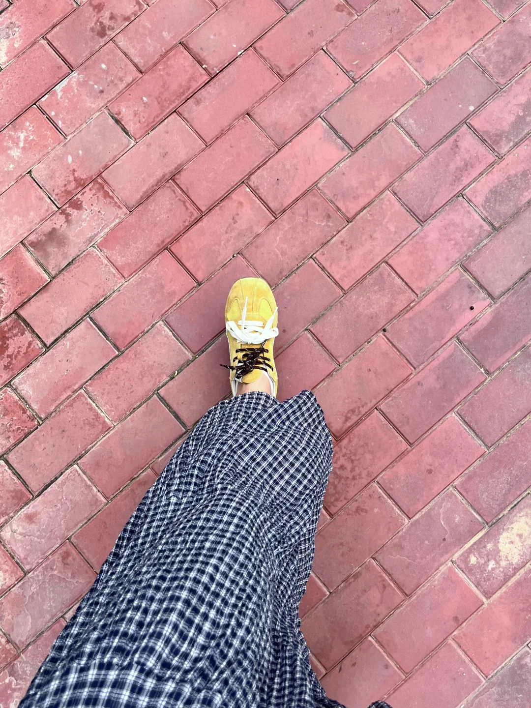 通勤穿搭｜今天是格子裙女孩👧🏻