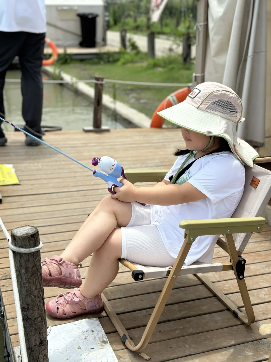 优雅的女钓手，实在太优雅！
