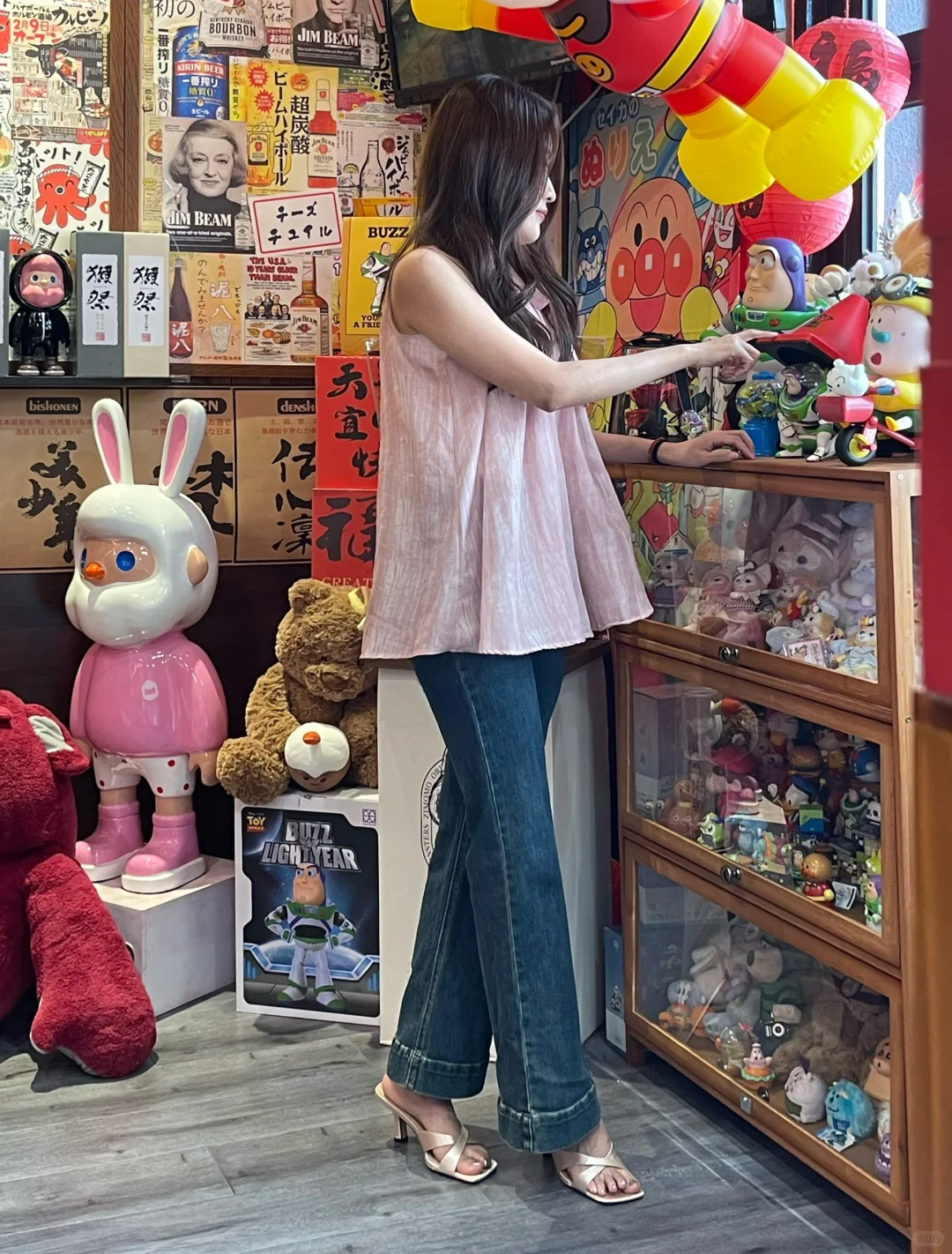 高跟凉拖鞋