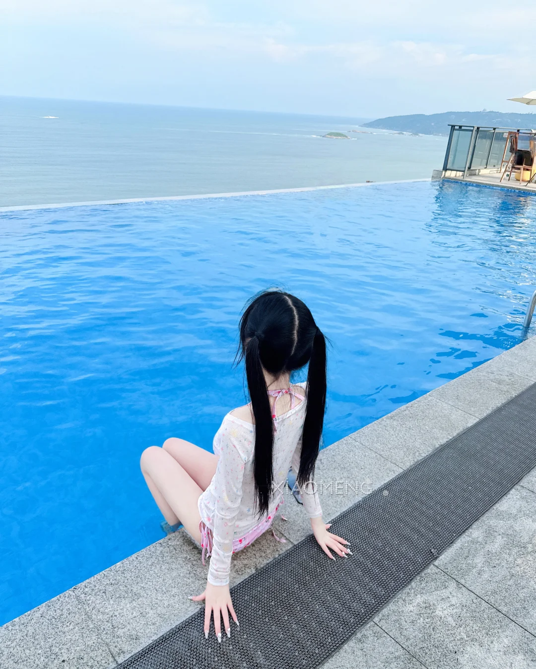 玩一下水吧～泳池真的很好拍