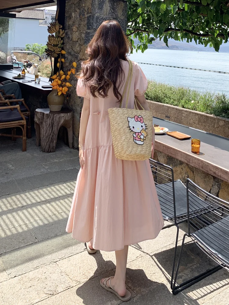 💫粉色连衣裙｜海边温柔甜妹穿搭夏日度假