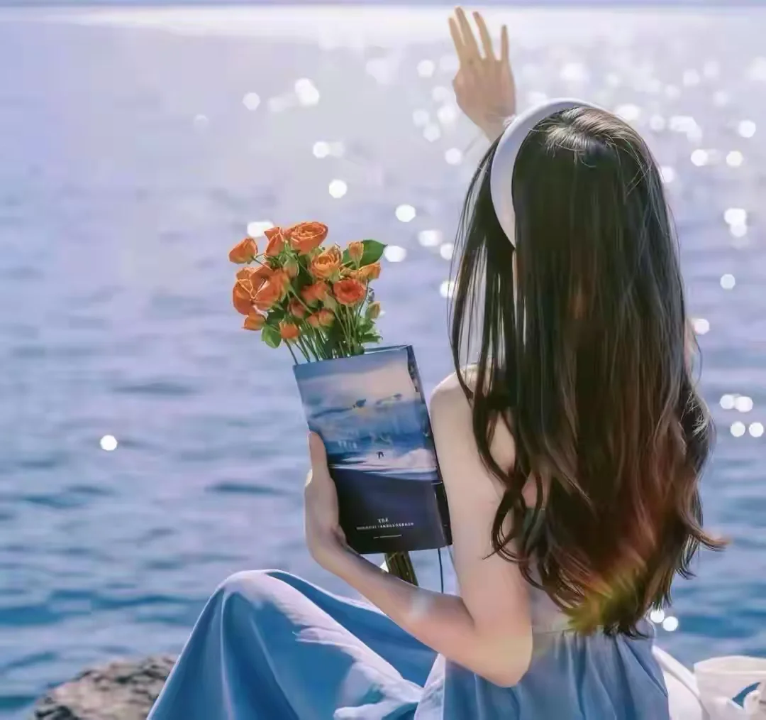 女生头像她在阳光里闪闪发光✨