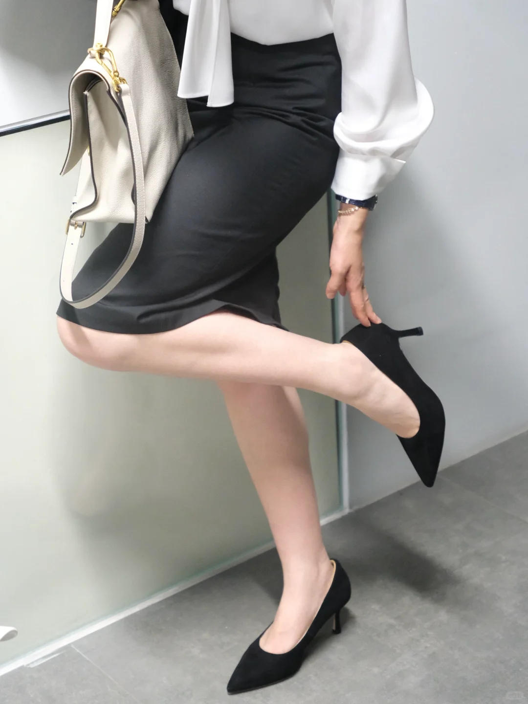 实穿主义｜职场高跟鞋的尽头是女律pick👠