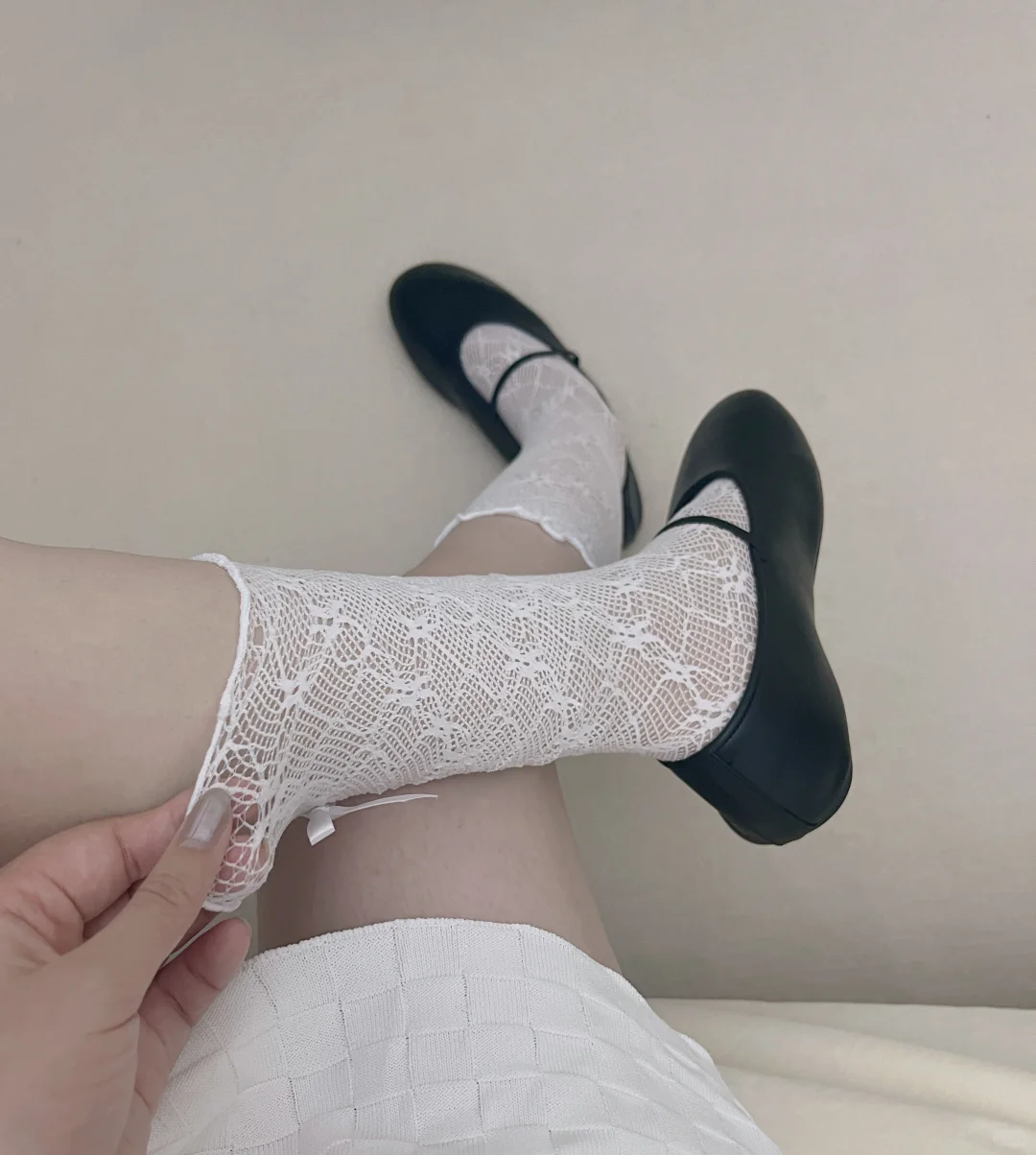 性感一丢丢女神蕾丝袜来耶