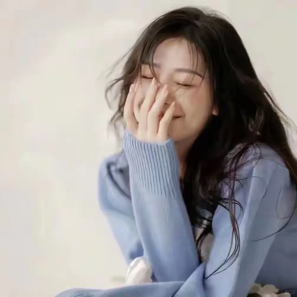 女生头像她在阳光里闪闪发光✨