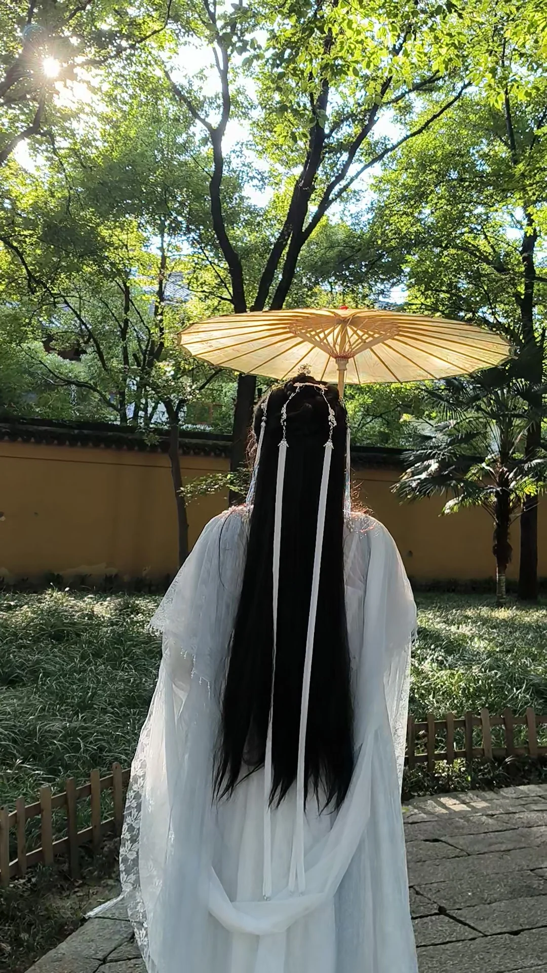 猜一猜是谁的衣服