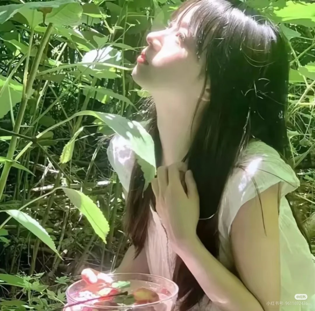 绿色清新女头