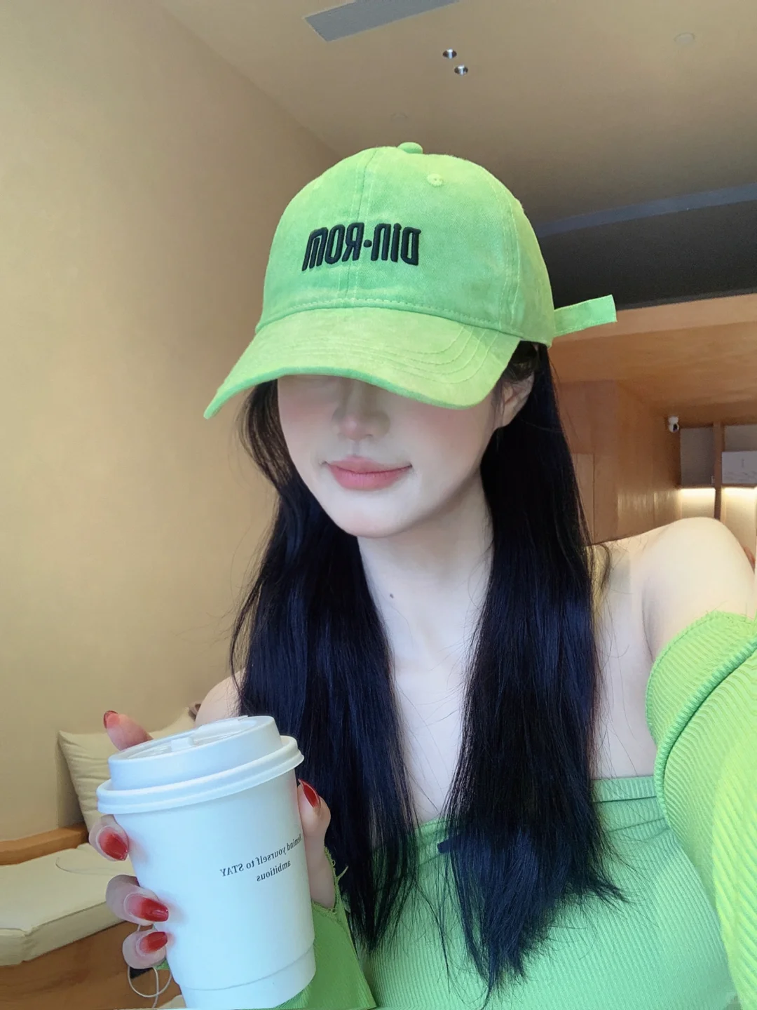 女生保持长期漂亮需要：白与气血感共存