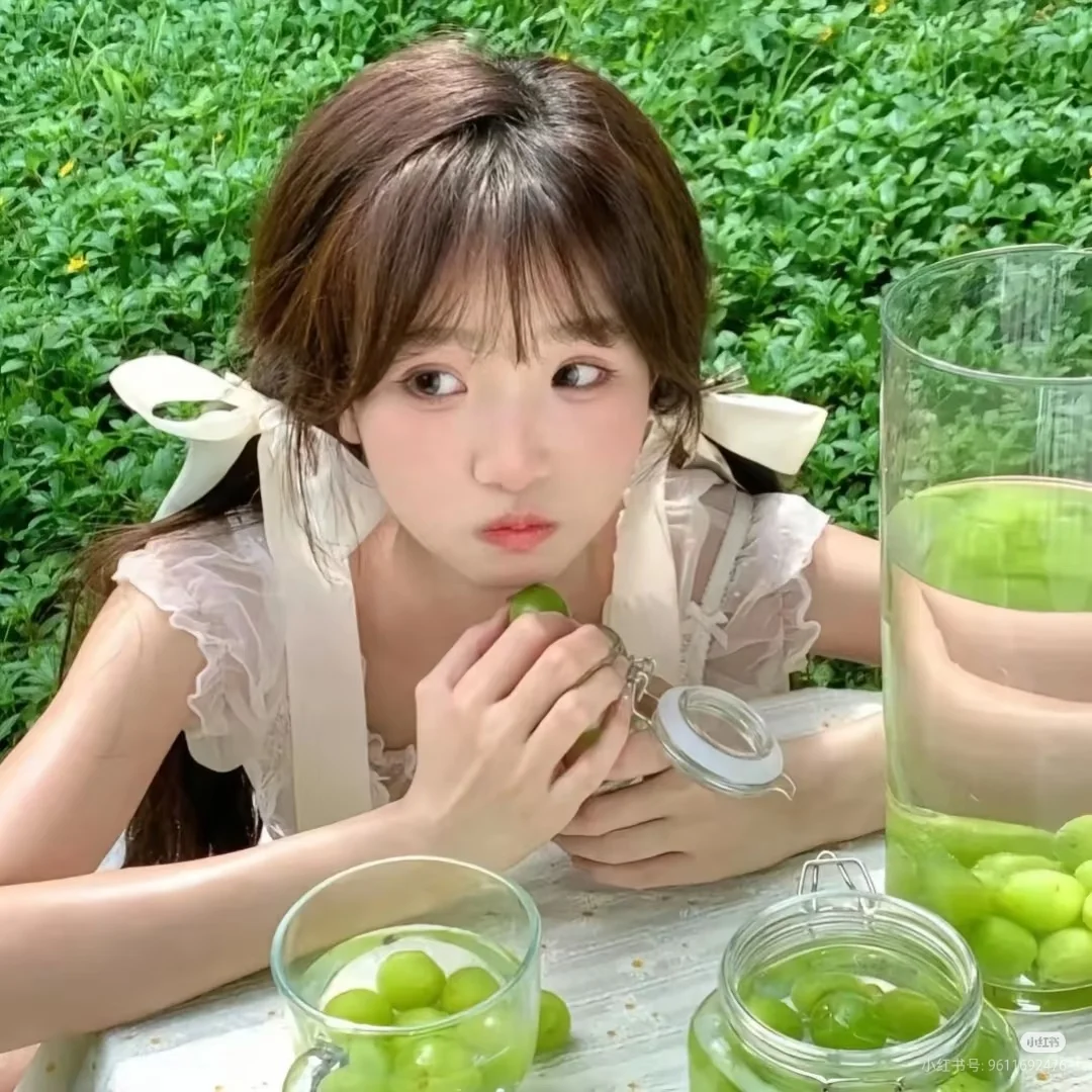 绿色清新女头