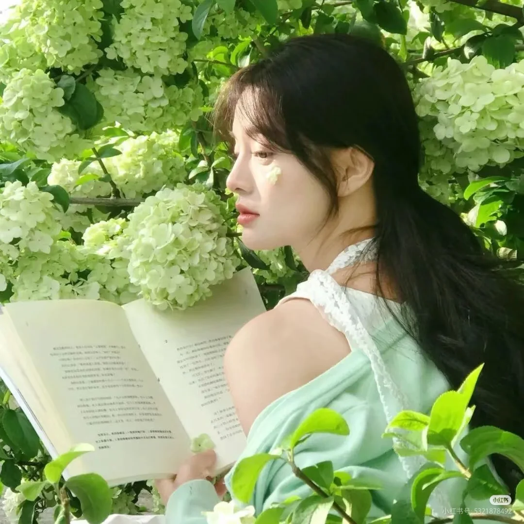 绿色清新女头