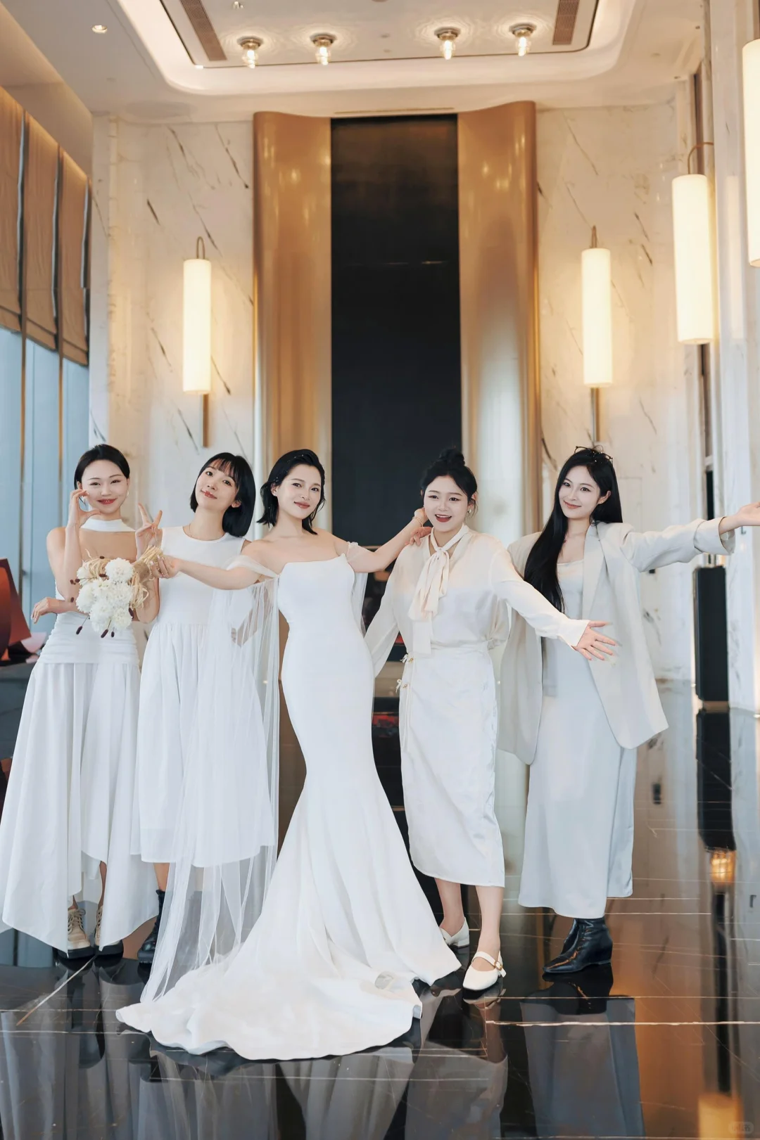 梦里的婚纱是Verawang给的.