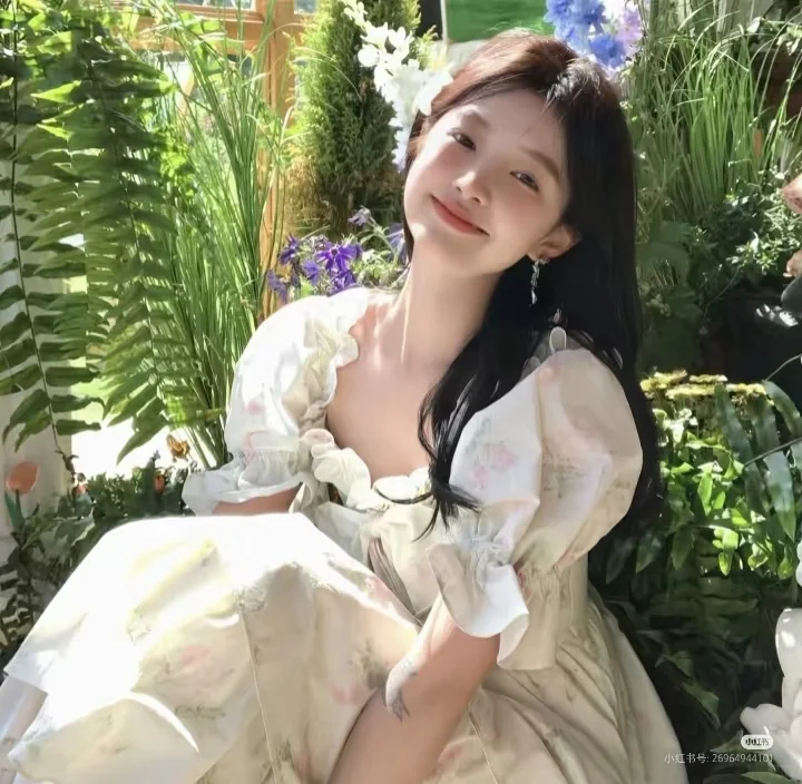 绿色清新女头