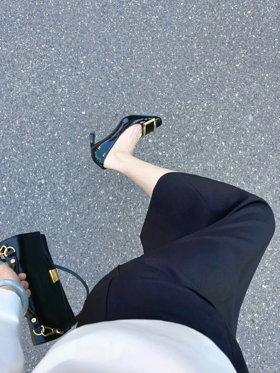 老天奶😭这高跟鞋绝美啊 掌控8.0的神🖤