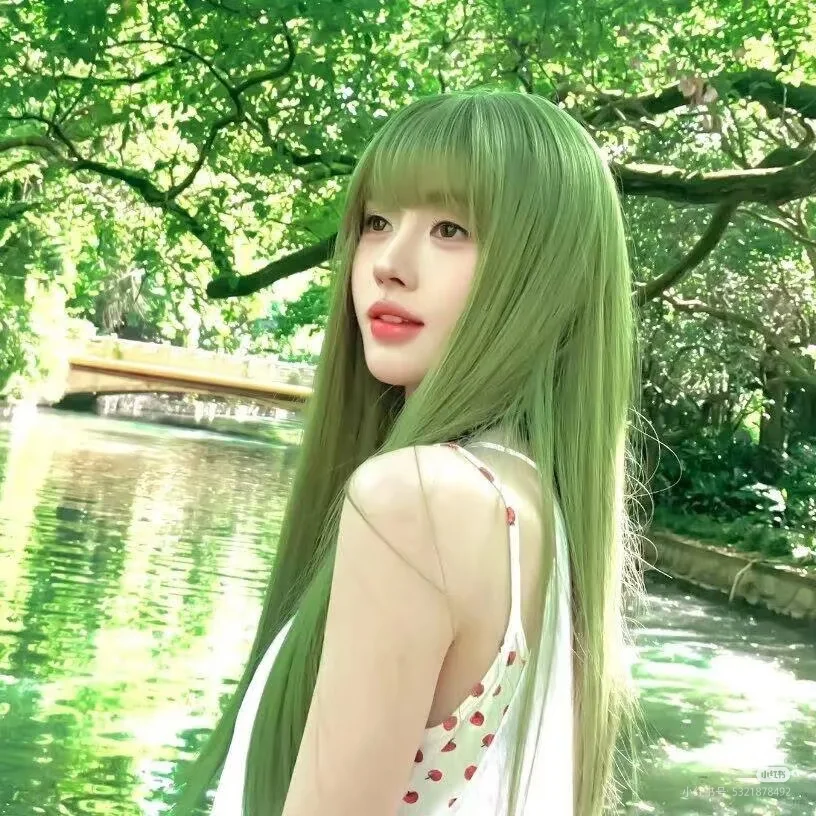 绿色清新女头