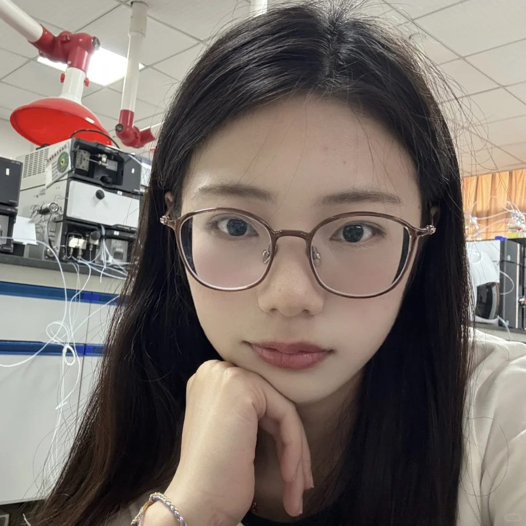 左滑看我不戴眼镜