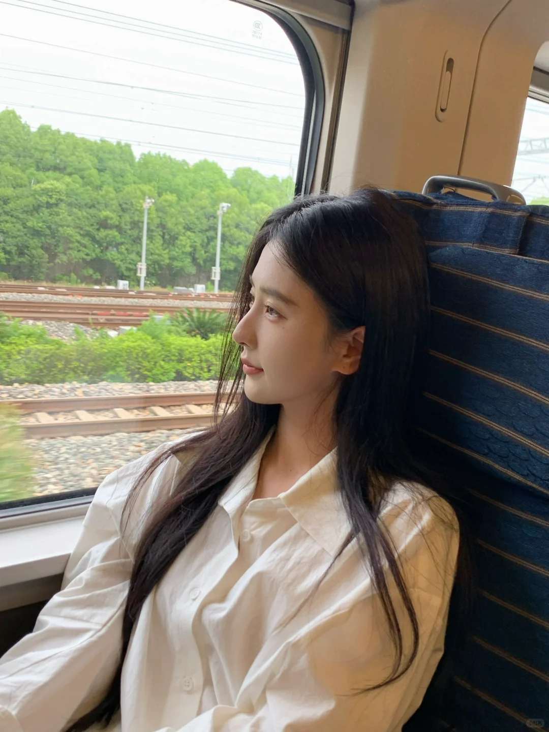 🚅朋友说别动，你现在好漂亮~