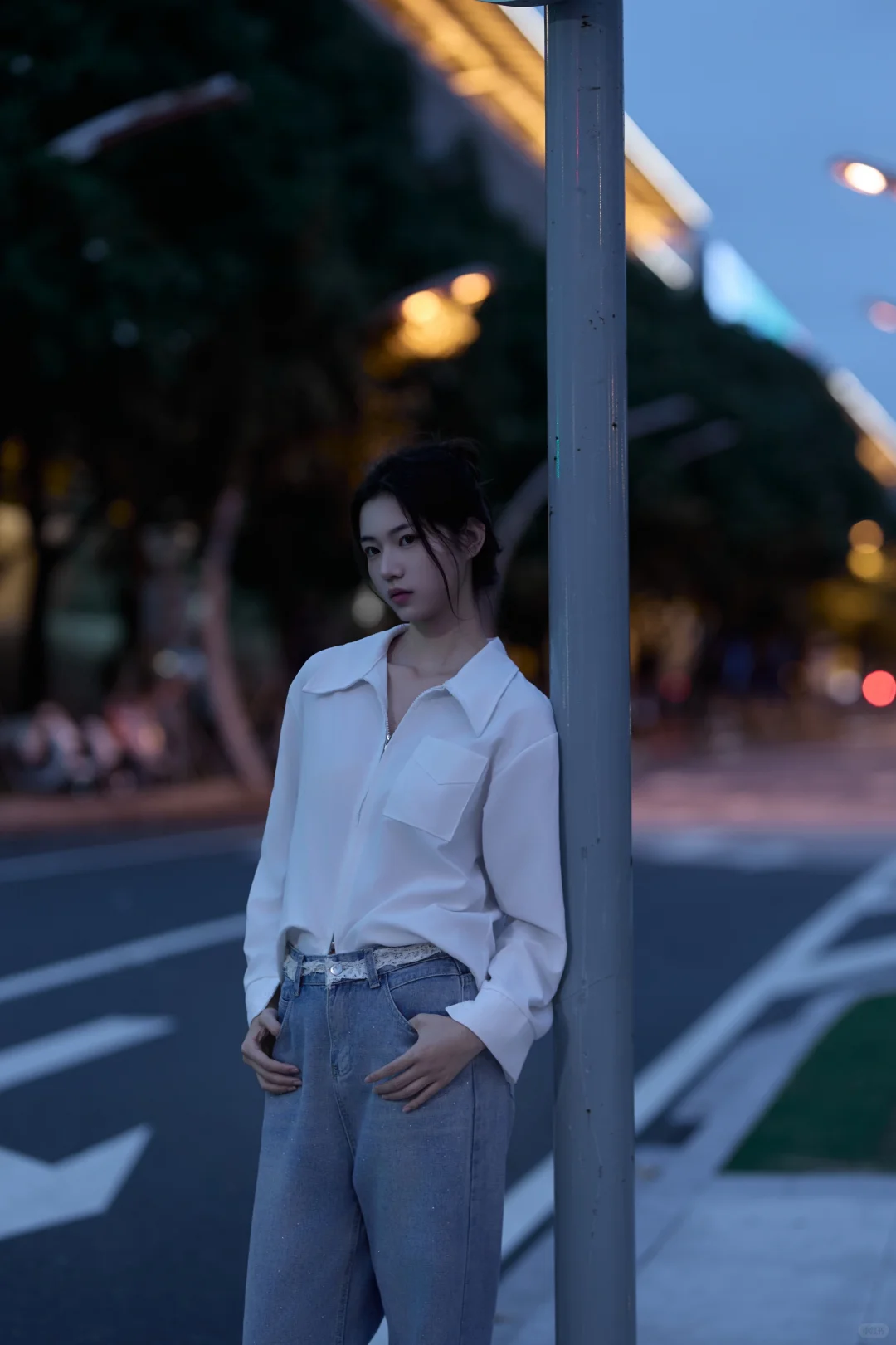 街头的氛围感女生夜拍风格📸