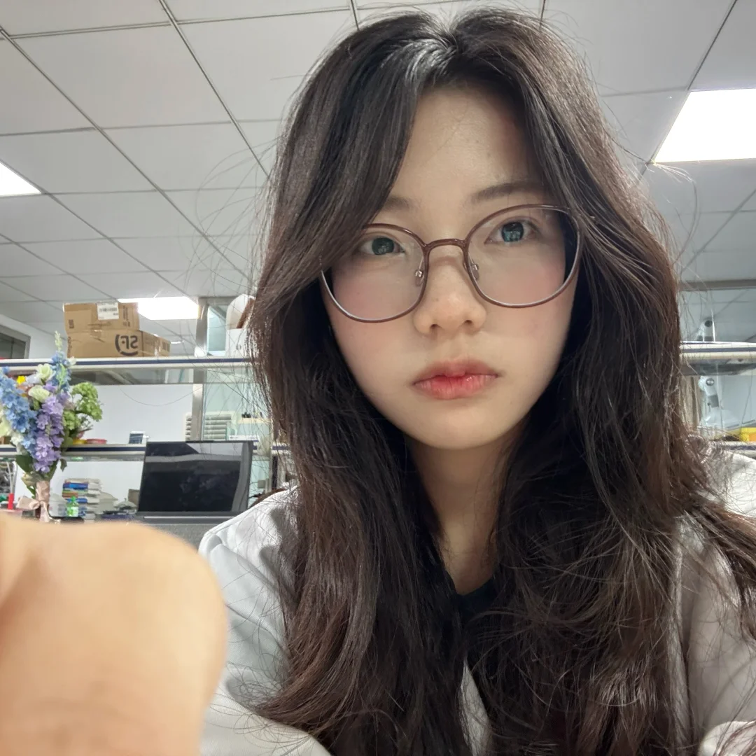 左滑看我不戴眼镜