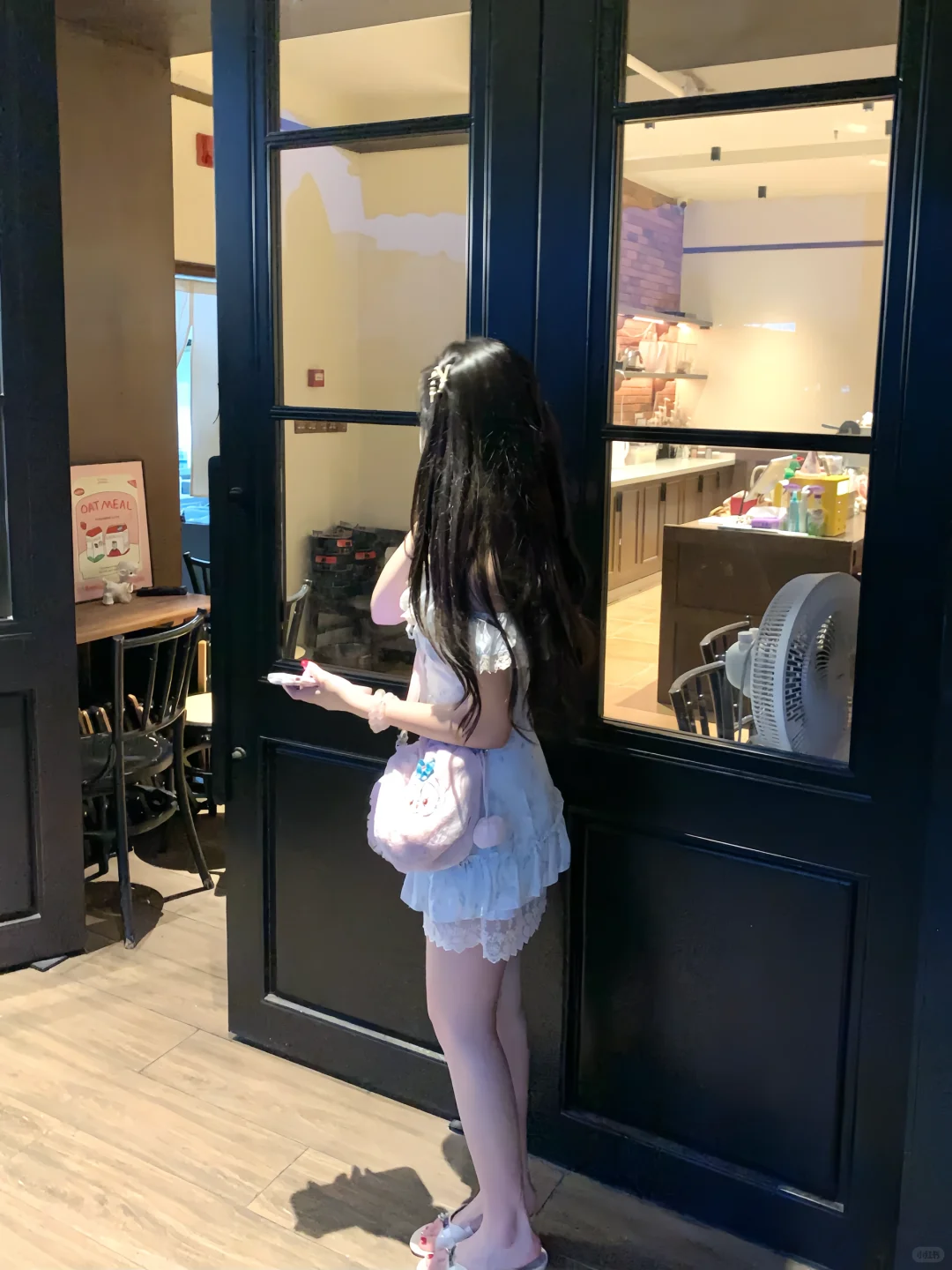 致力于穿一些不看脸也很好看的裙裙🫐