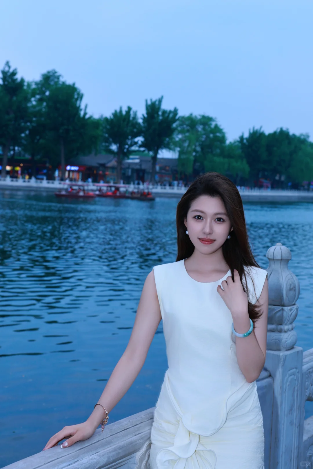 什刹海的摄影师你们是要考研吗…